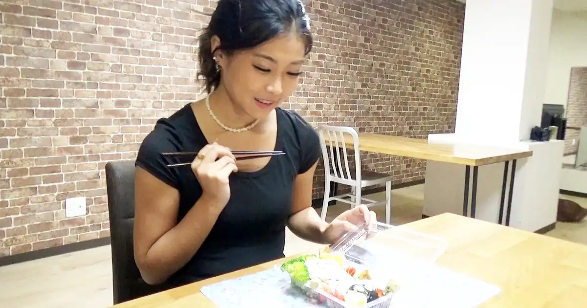 Taking photos of the finished charaben